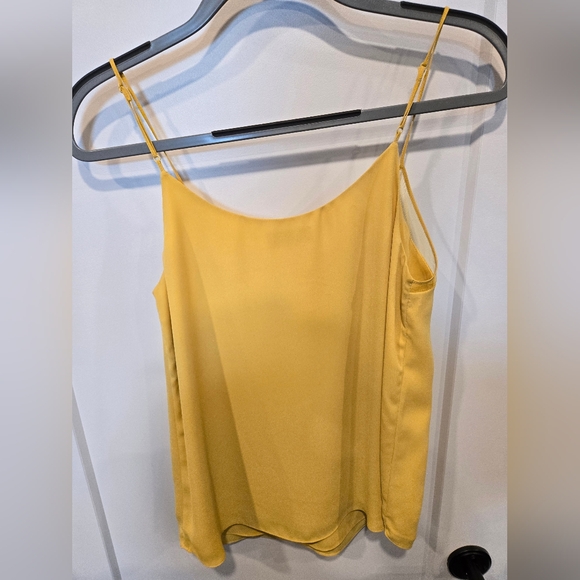 Everly Aritzia blouse - mustard yellow - Picture 4 of 4
